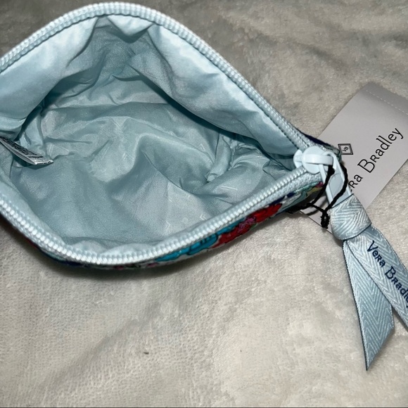 NWT Hair Accessories Kit- Far Out Floral​​ - Picture 3 of 5